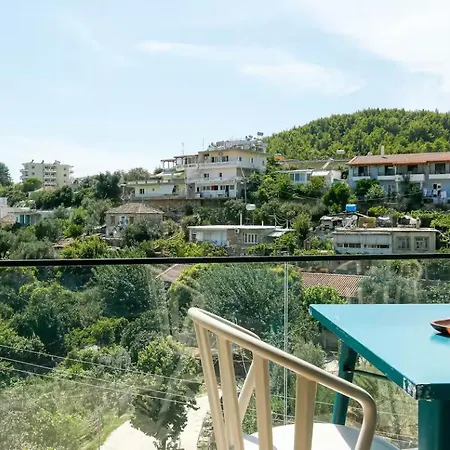 Ama's Himara