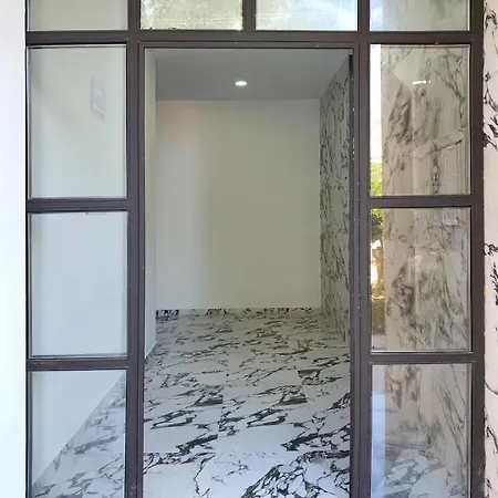 Ama's Apartman Himara